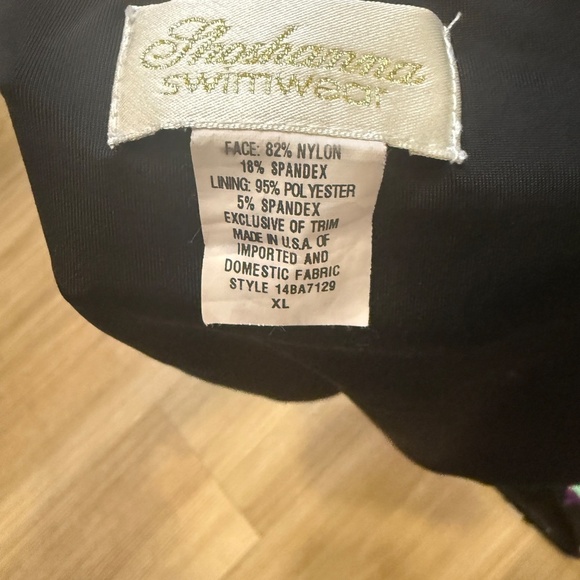 Shebahanna Swimwear Bikini Set - Size XL - Picture 7 of 7